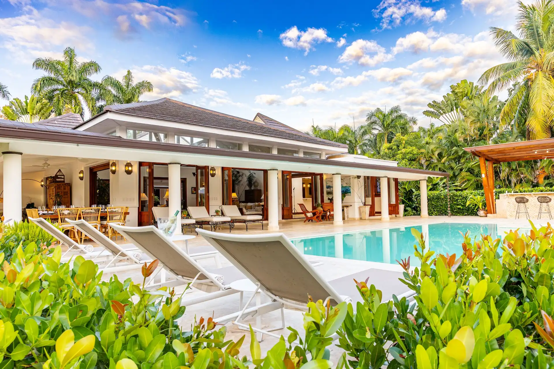 Residencia dominicana mediante inversión inmobiliaria, Casa de Campo®
