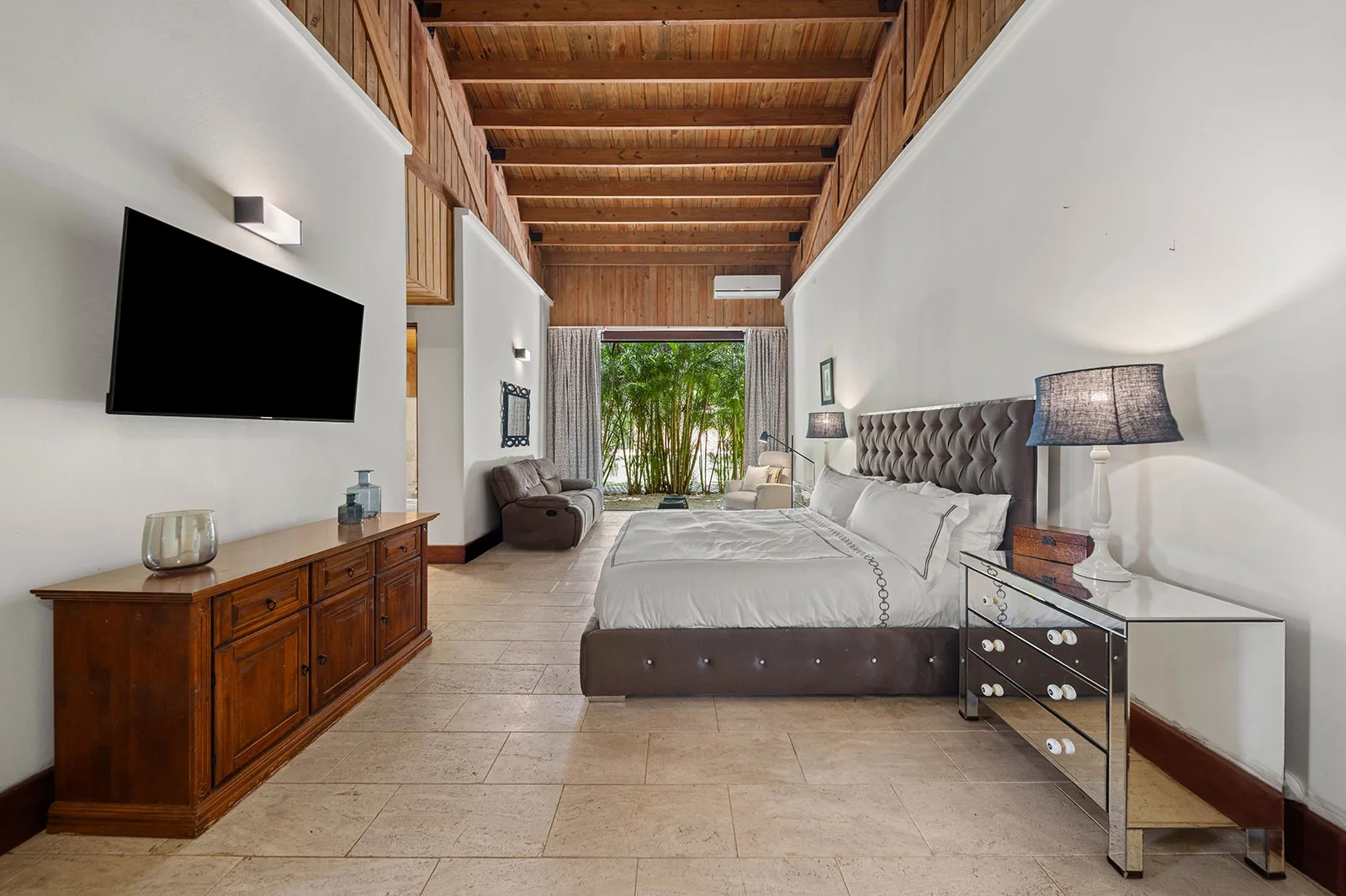 El Batey 11 bedroom, Casa de Campo®