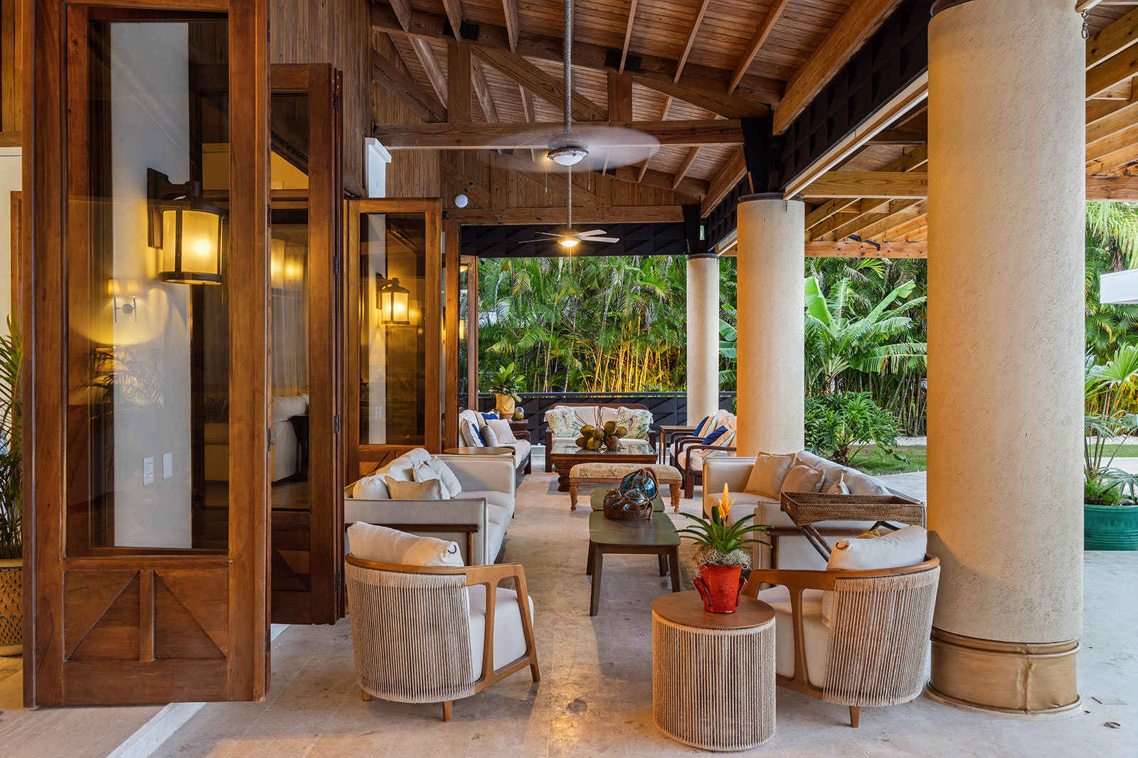 El Batey 11 colonnaded lounge, Casa de Campo®
