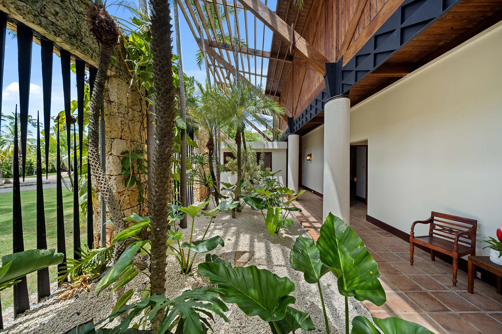El Batey 11 interior garden, Casa de Campo®