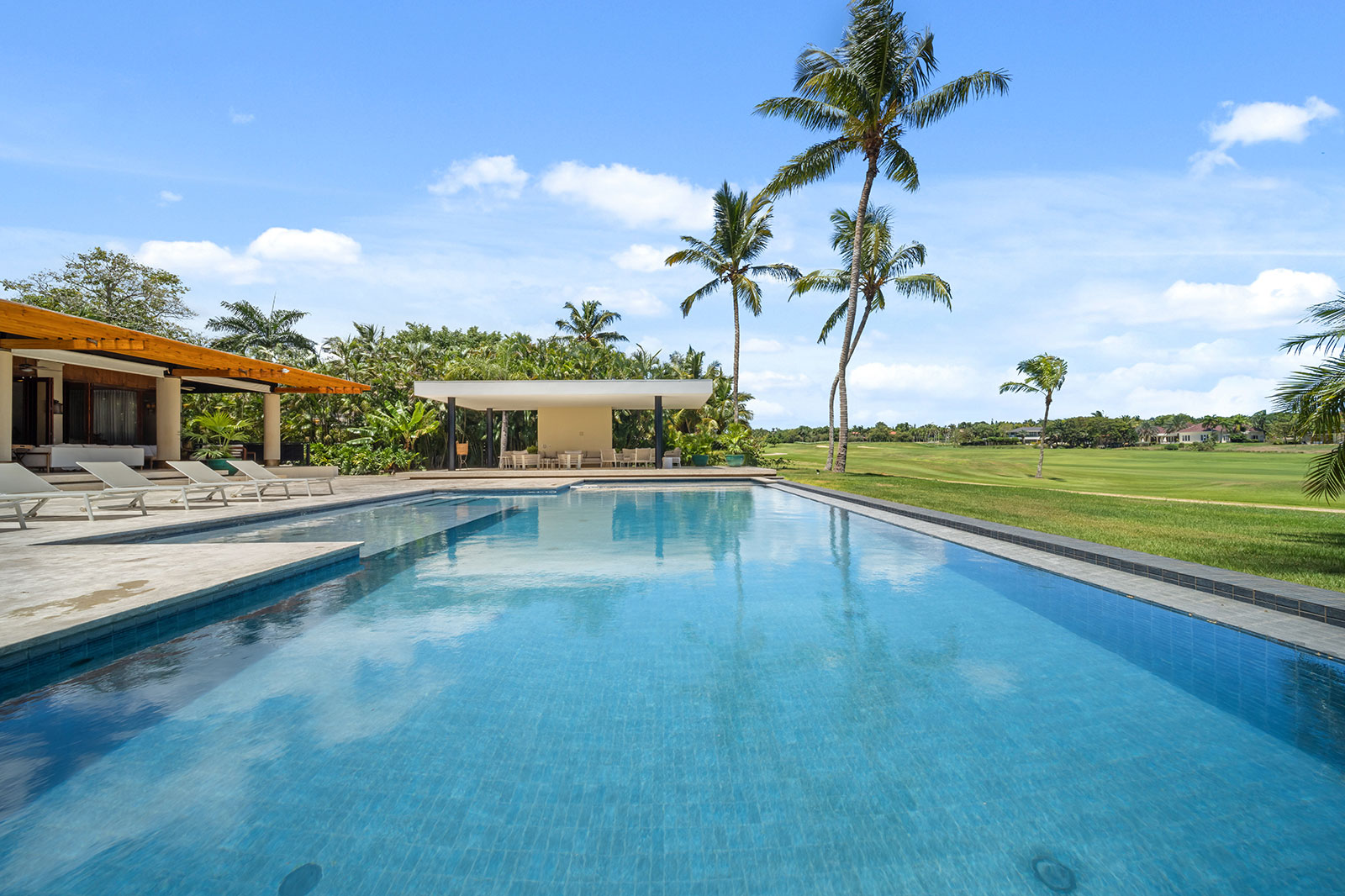 El Batey 11 pool overlooking the golf course, Casa de Campo®