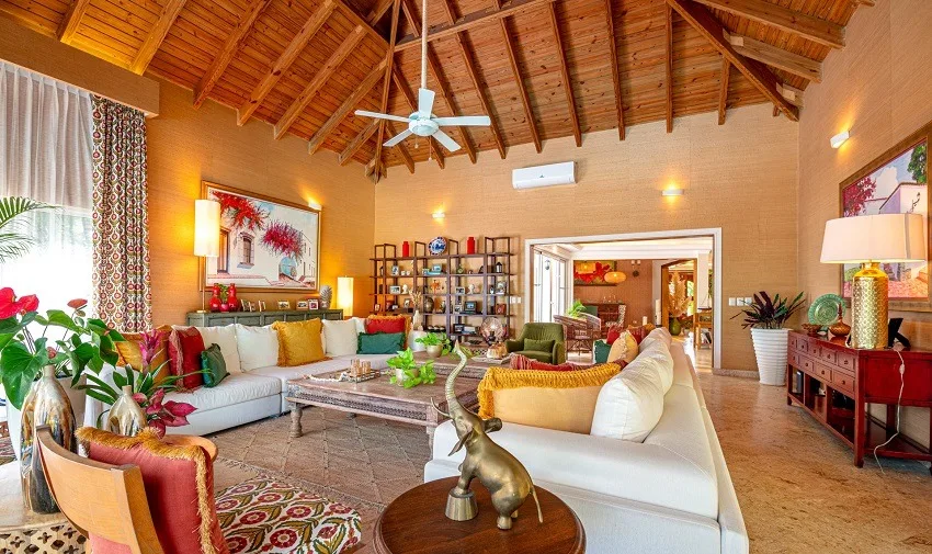 Library lounge with timber ceiling, Las Cañas I 37, Las Cañas, Casa de Campo®