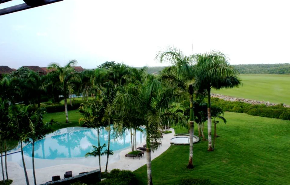 Communal pool and jacuzzi with Dye Fore golf views, Los Altos I Penthouse, Los Altos, Casa de Campo®