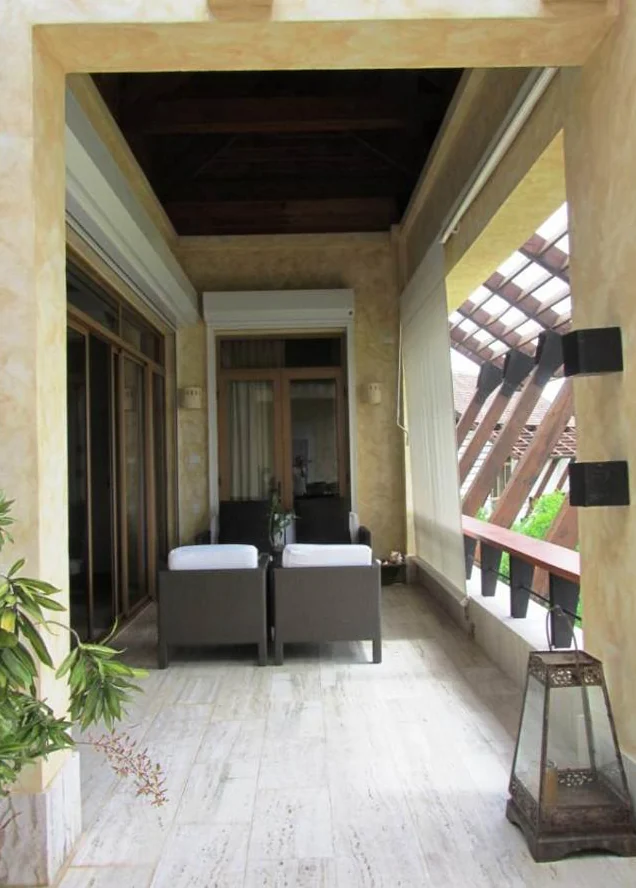 Balcony lounge seating under the wood ceiling, Los Altos I Penthouse, Los Altos, Casa de Campo®